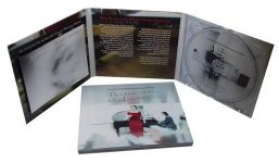 1 CD Audio Duplicado e impreso + Libreto en Digipack de 3 cuerpos